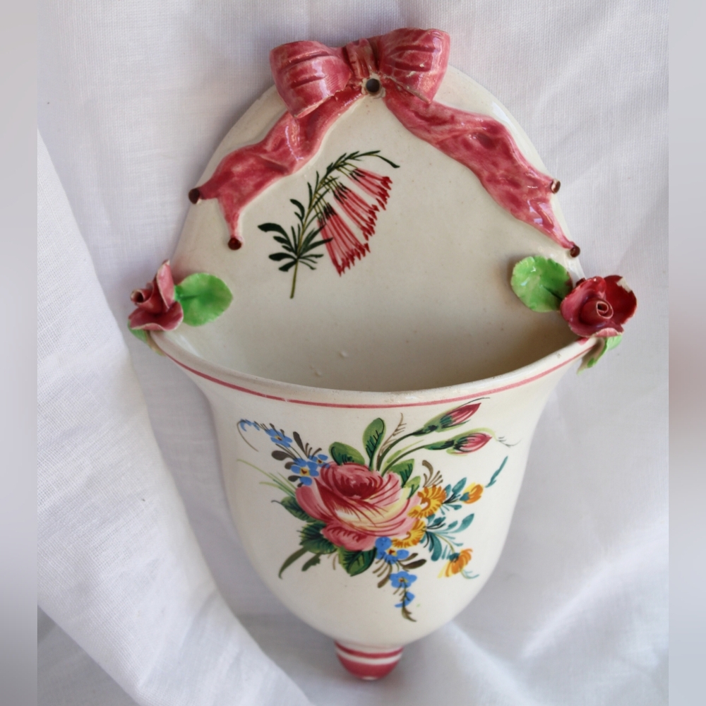 Rare Vintage Italian Handpainted Ceramic Wall Pocket/Vase - Picture 2 of 10